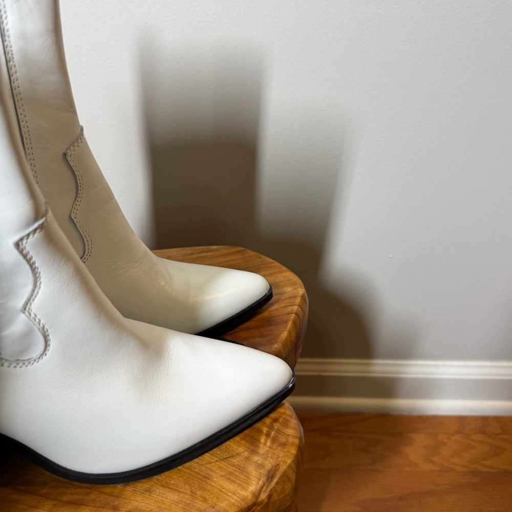 New ALDO White Women's Cowboy Western Ankle Boot with Block Heel Sz. 8 - Picture 6 of 13